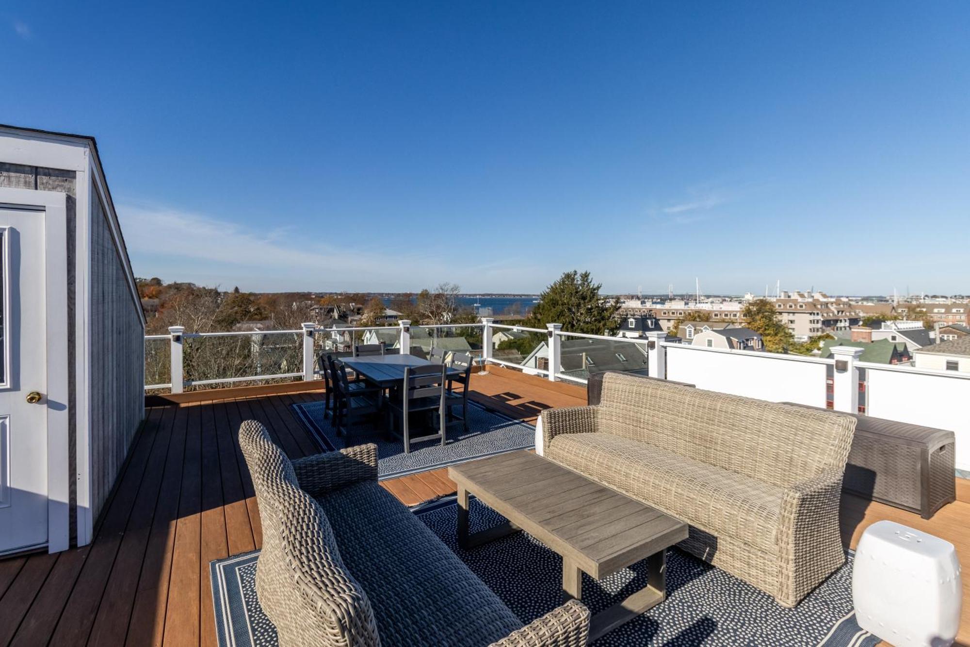 The Newport Lofts - 617 Thames Street Apartment Exterior photo